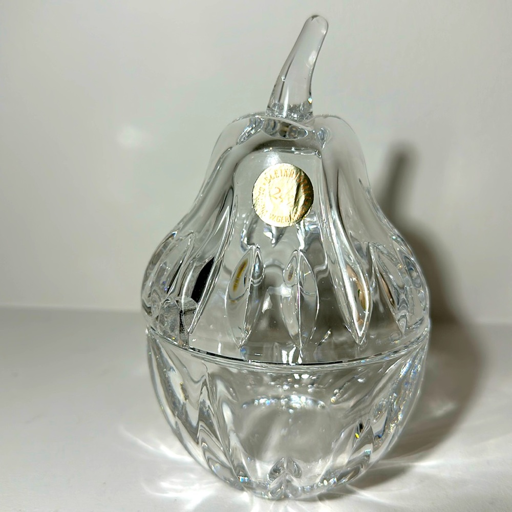Bavaria pear sugar dish. Excellent condition.